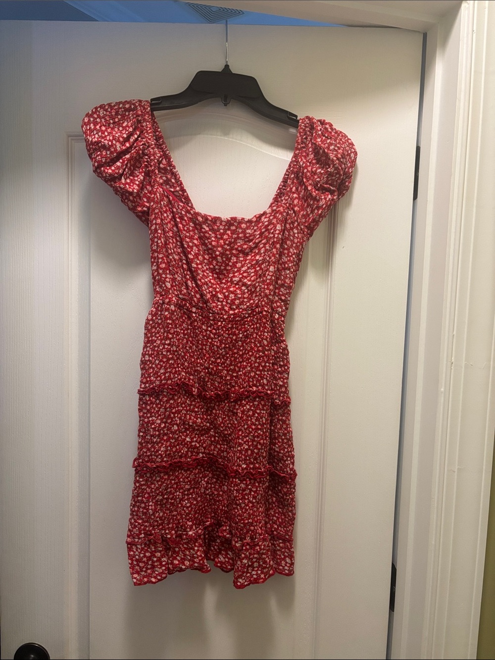 Women's Red Floral Mini Dress with Puff Sleeves